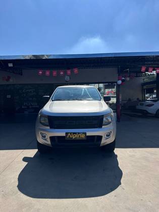 FORD RANGER 2.2 XL 4X4 CD 16V DIESEL 4P MANUAL FORD RANGER 2.2 XL 4X4 CD 16V DIESEL 4P MANUAL